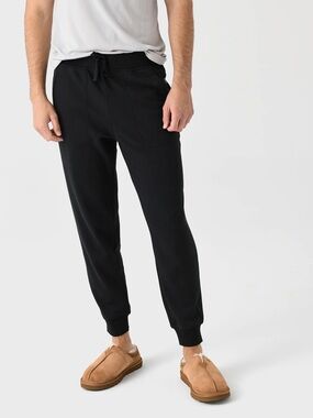 UGG HANK JOGGERS IN BLACK - L